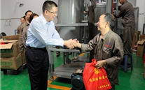 重庆市人大常委会副主任、市总工会主席：橐恍性凇八凇崩戳僦实轿壹盼课室幌咴惫